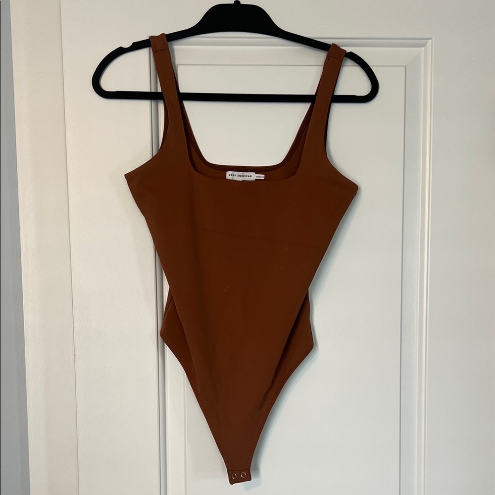 Good American Rust Tank Top - Picture 2 of 3